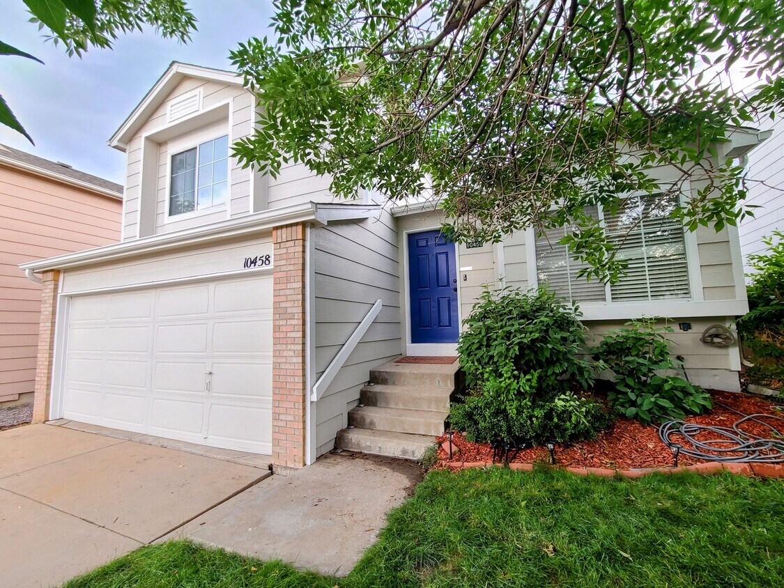 Primary Photo - 10458 Hyacinth Pl