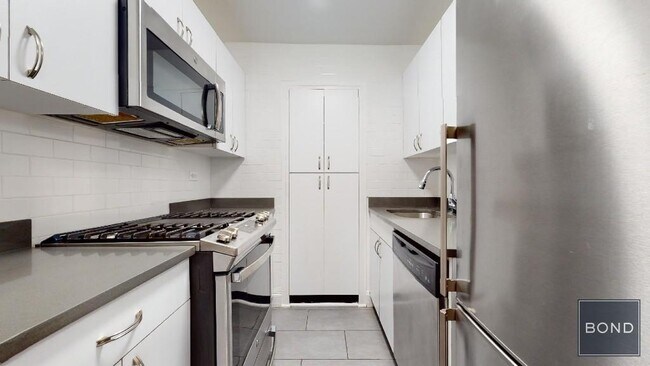 Foto del edificio - 405 E 56th St