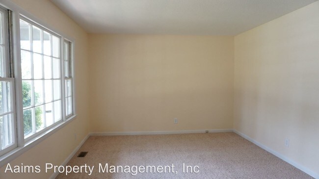 Foto del edificio - 3 br, 2 bath House - 6300 Belle Terre Court