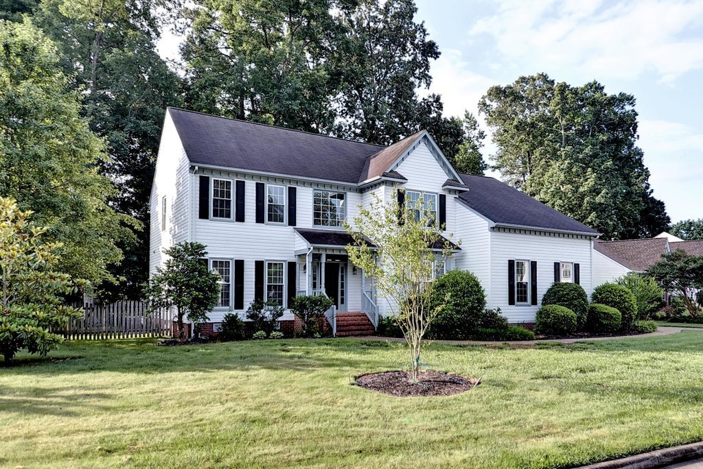Primary Photo - Updated & Spacious Home in Wythe Creek Farms