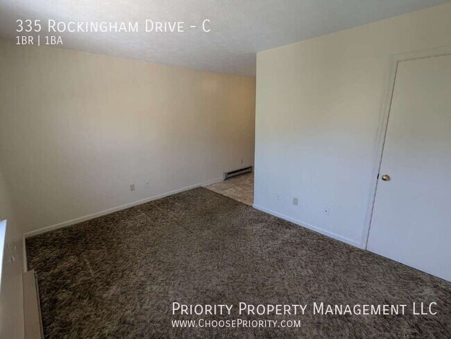 Foto del edificio - 335 Rockingham Dr