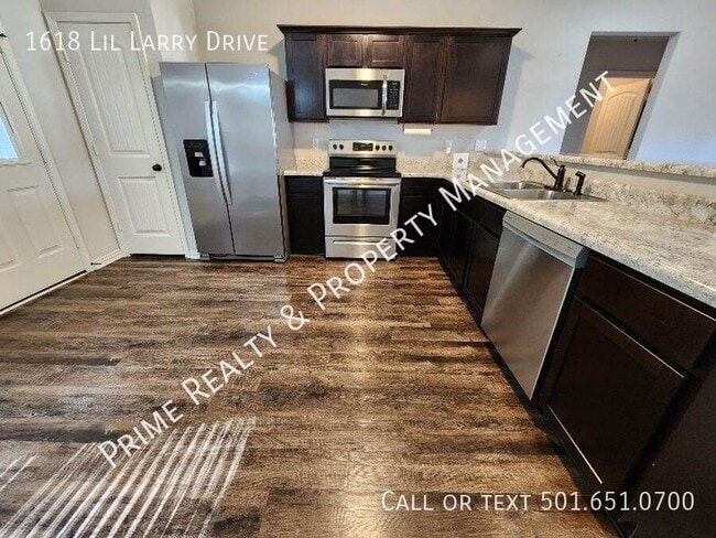 Building Photo - 1618 Lil Larry Dr