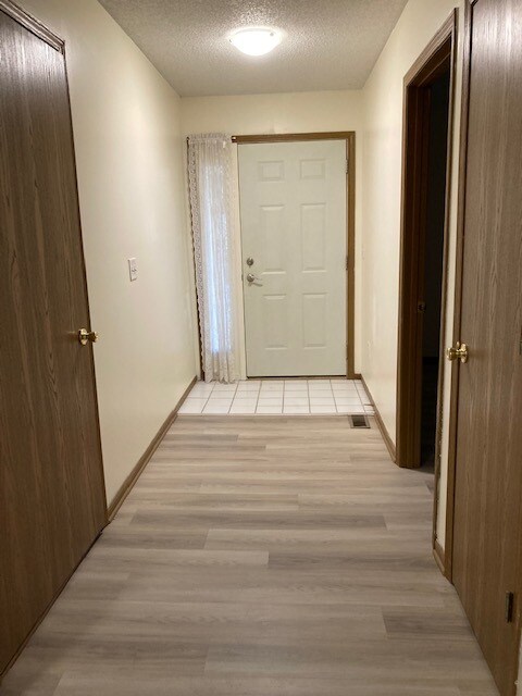 Foto del edificio - 825 N 89 St