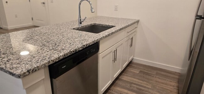 Building Photo - 61 Virginia Ave