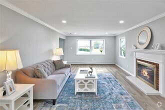 Building Photo - 282 Hallock Rd