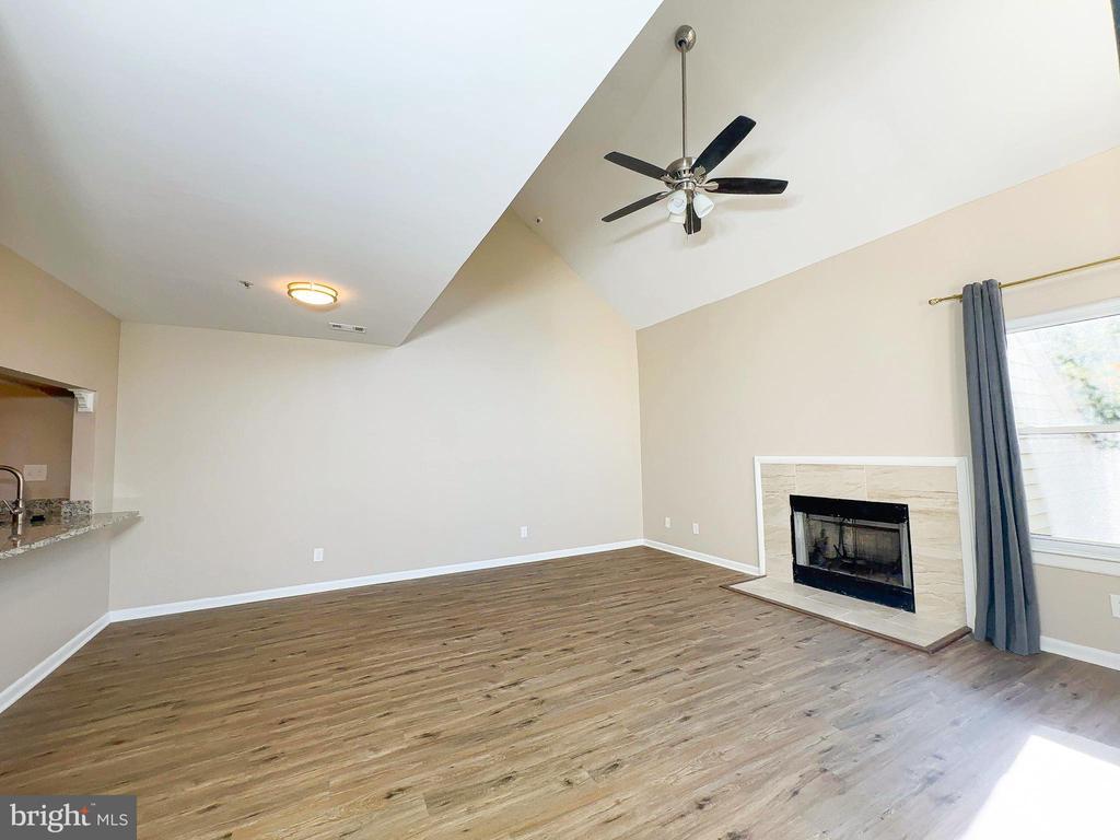 Foto principal - 13405 Shady Knoll Dr