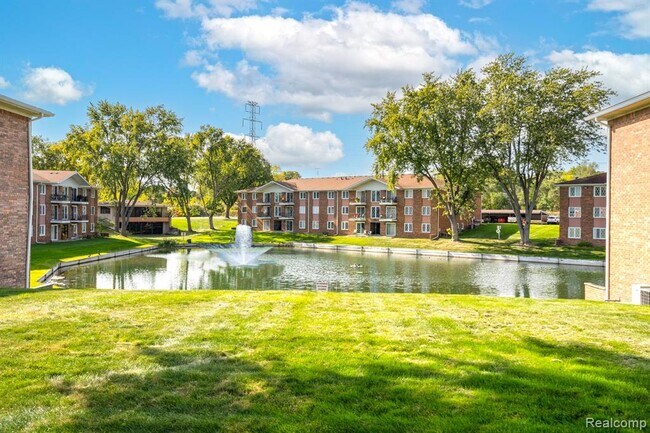 Foto del edificio - 54781 Shelby Rd