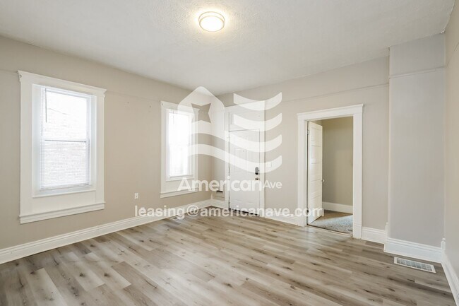 Foto del edificio - 1330 Olive St