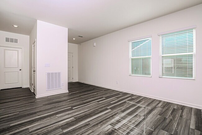 Building Photo - 753 Shepard Rock Dr