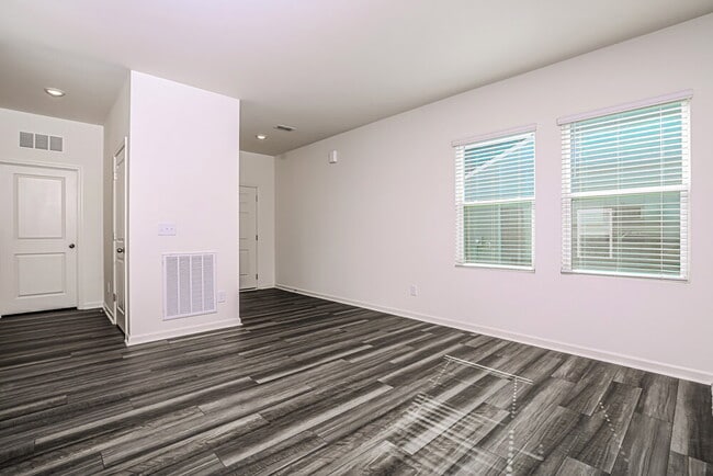 Foto del edificio - 753 Shepard Rock Dr