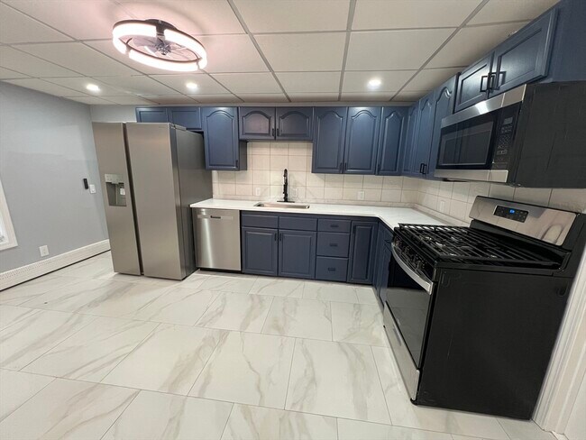 Foto del edificio - 452 Salem St