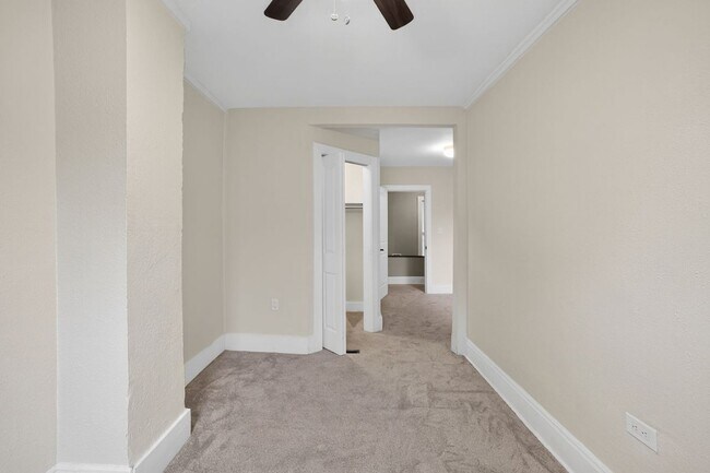 Foto del edificio - 5822 Bryant St