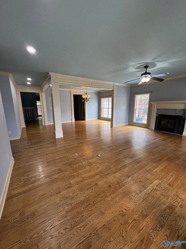 Foto del edificio - 304 Wickerberry Way