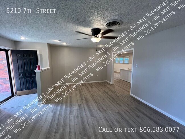 Foto del edificio - 5210 7th St