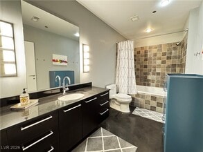 Building Photo - 200 Hoover Ave