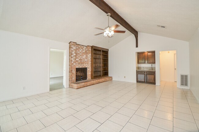 Building Photo - 12266 Huntington Venture Dr