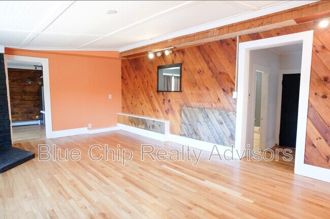 Building Photo - 114 Garvins Falls Rd