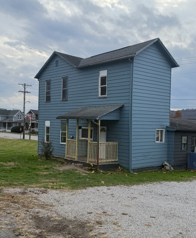 Building Photo - 811 3rd St