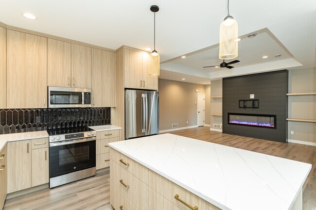 Building Photo - 353 Spring Day Ct NE