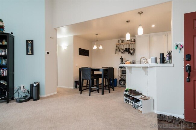 Building Photo - 11135 Affinity Ct
