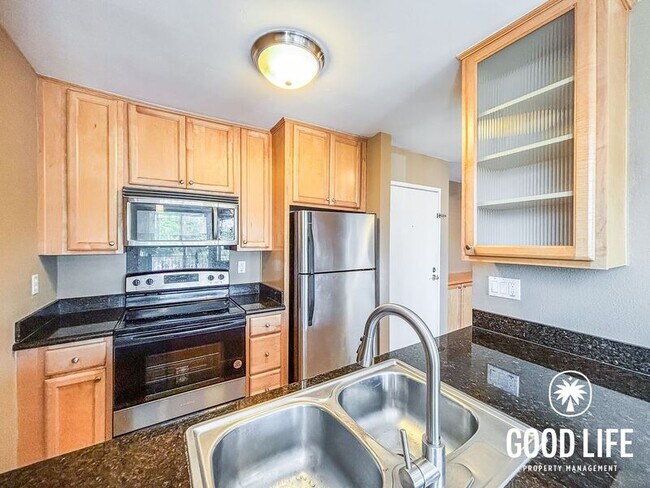 Foto del edificio - 4860 Rolando Ct