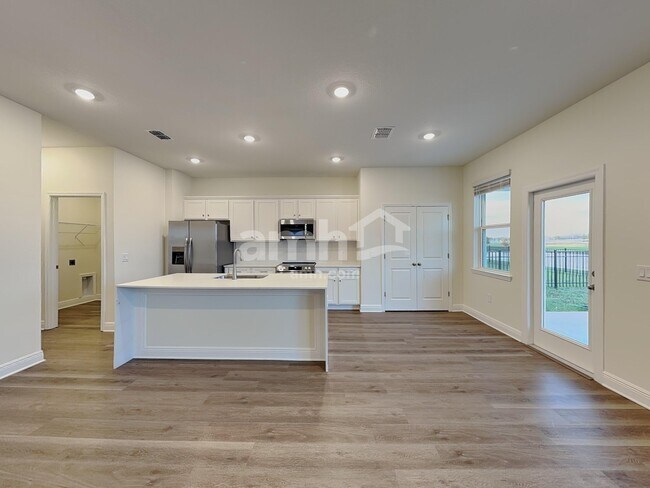 Foto del edificio - 5964 Sycamore Pl St