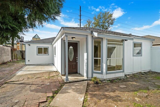 Foto del edificio - 10411 Foxrow Ln