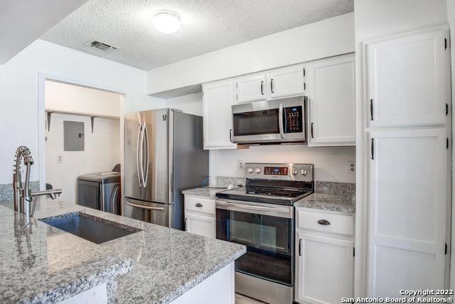 Updated Kitchen with Granite - 2542 Babcock Rd