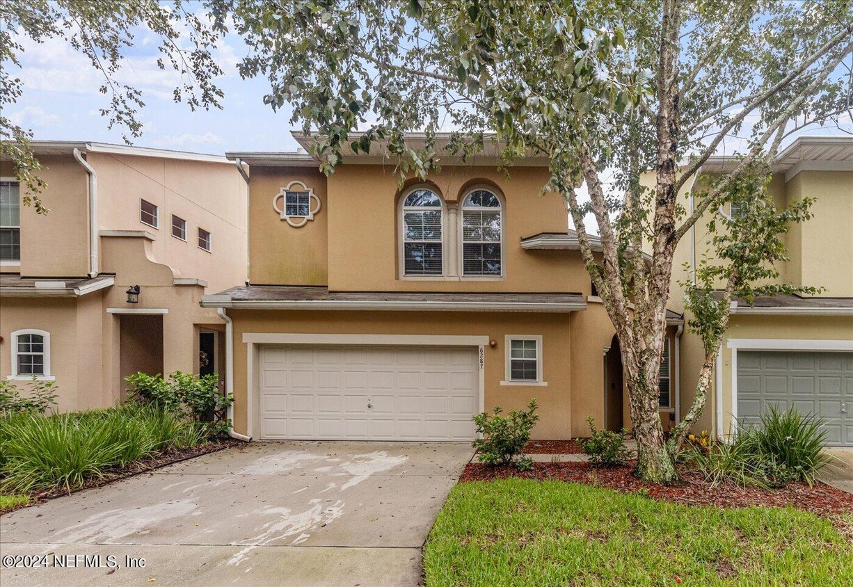 Primary Photo - 6287 Eclipse Cir