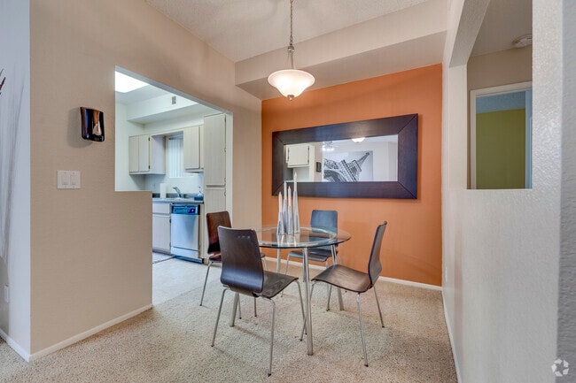 2HAB, 2BA - 1,068 ft² - Comedor - Hohokam Villas