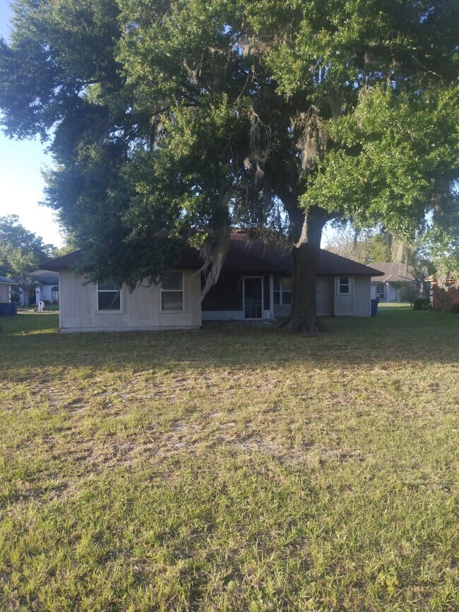 Foto del edificio - 5420 Riverbreeze Ct