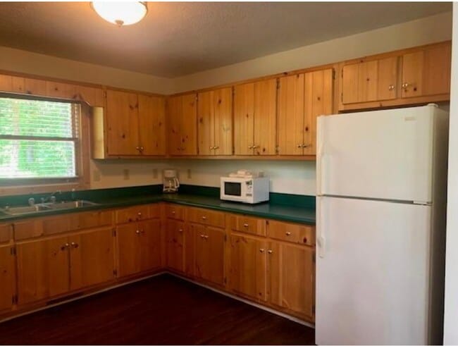 Photo - 560 Chalet Village Dr House