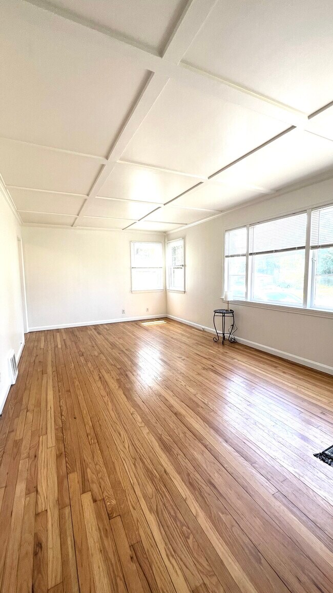 Foto del edificio - 2804 Belmar Blvd