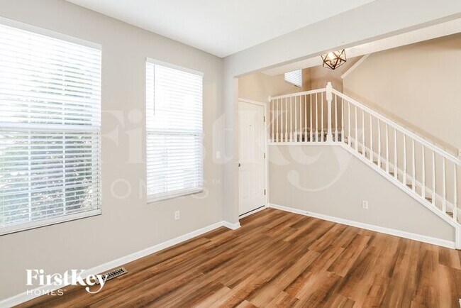 Foto del edificio - 7900 N Lister Ave