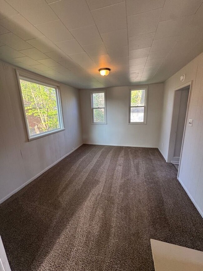 Foto del edificio - 2712 Fox Ave