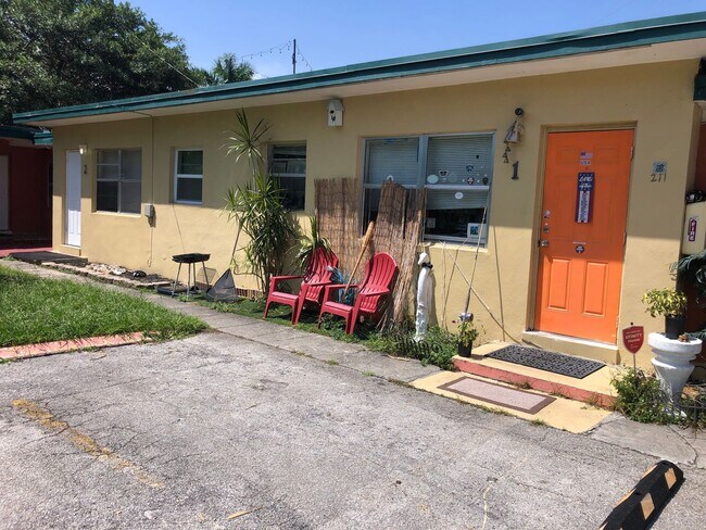 Photo - 211 SW 7 AVE Apartment