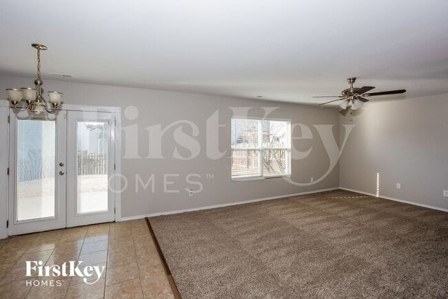 Building Photo - 1811 Rustic Barn Dr