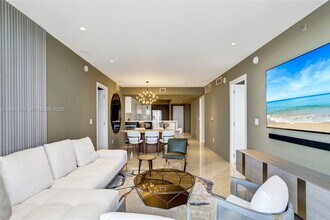 Building Photo - 1800 S Ocean Dr