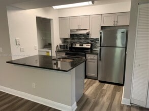 Building Photo - 1261 SW 46th Ave