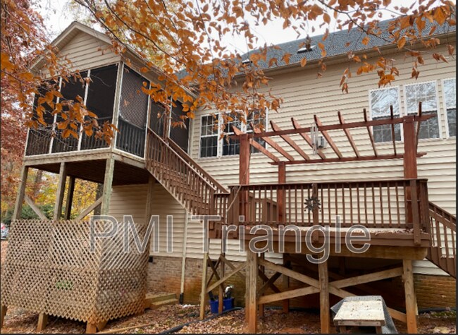 Foto del edificio - 2111 Baycourt Trail