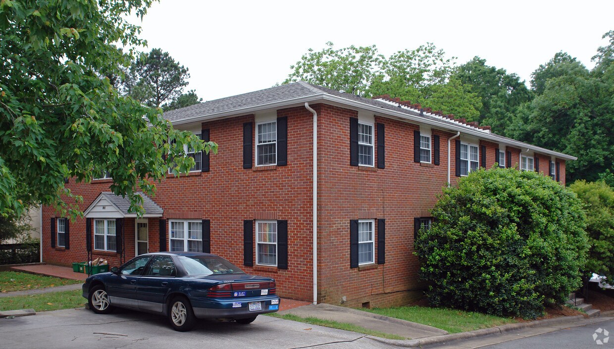Primary Photo - 120 Cox Ave
