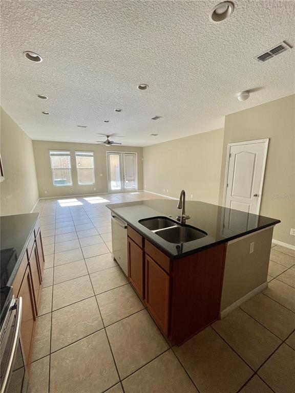 Foto del edificio - 7640 Ripplepointe Way