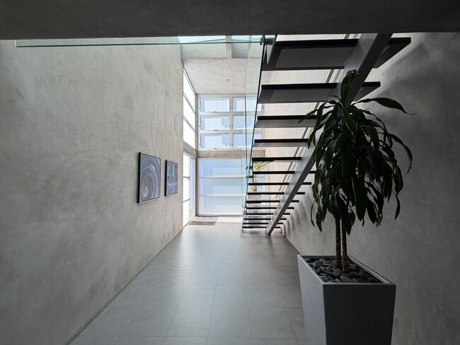 Building Photo - 2-Bedroom Condo in Westwood – Available after 1/18/2026!