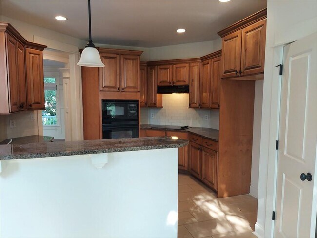 Building Photo - 3426 River Birch Loop
