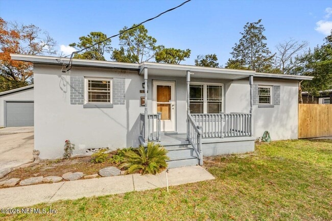 Foto del edificio - 7327 Bamberg Rd