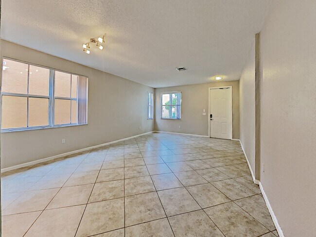 Building Photo - 5006 SW 155th Ave