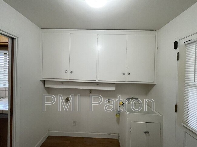 Building Photo - 6612 Cerritos Ave