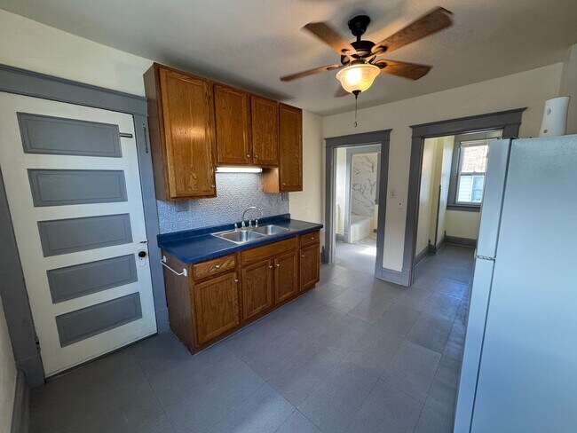Foto del edificio - 3461 E Plankinton Ave