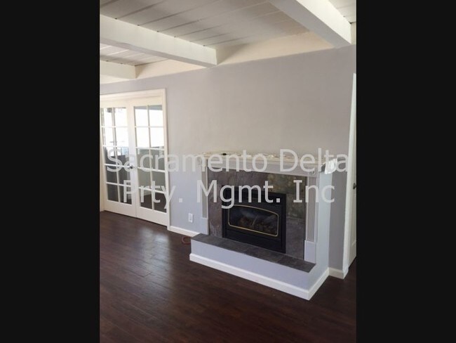 Building Photo - 2804 Santa Paula Ct