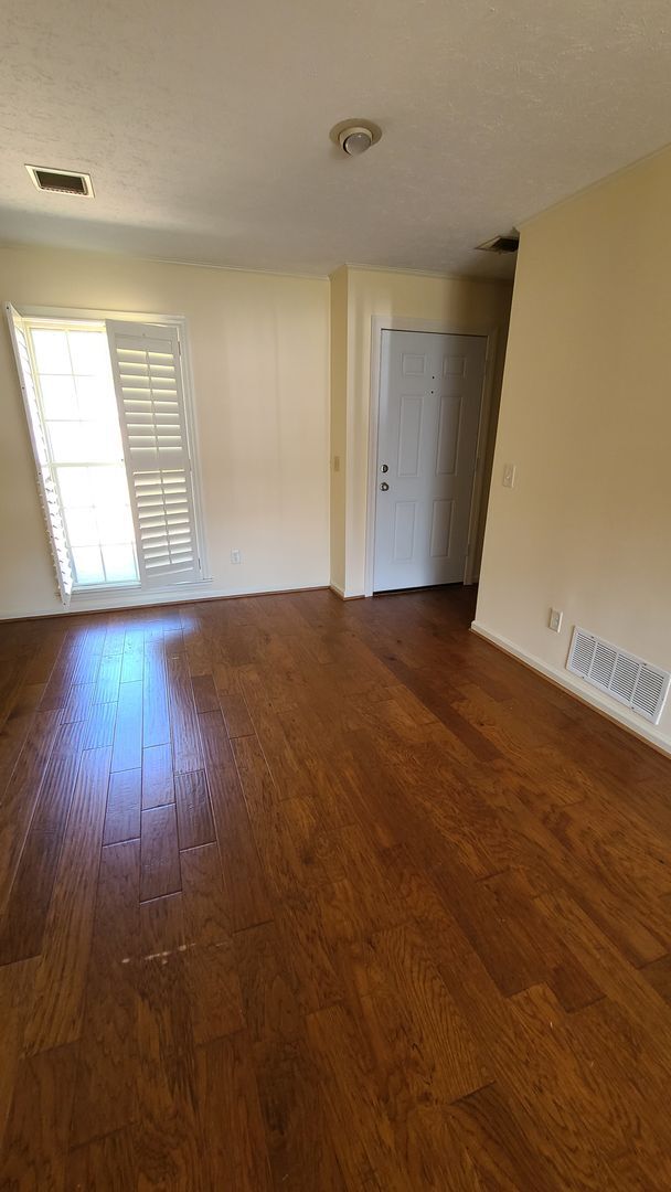 Foto del edificio - 629 Thorpe Street